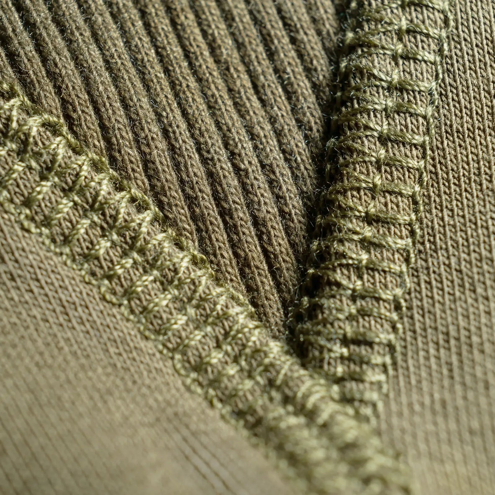 Шорти FitPro ShapeKnit Олива